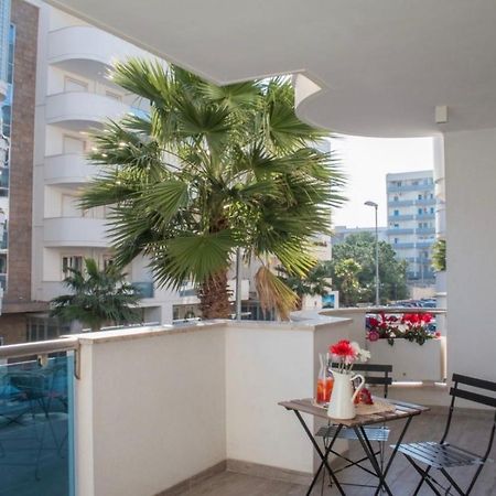 Nilu In Citta - Nuovo Appartamento Con Vista Mare Monopoli Eksteriør billede
